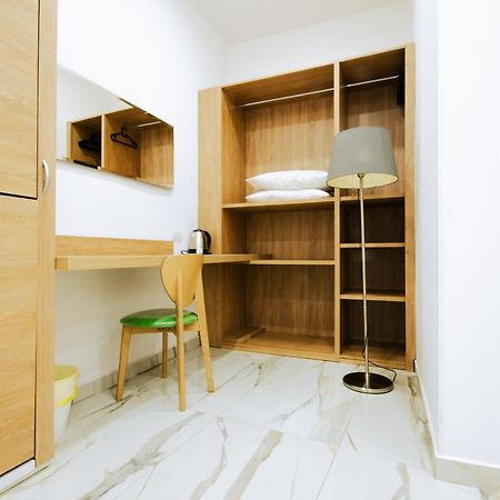 Light Hotel Наполи Екстериор снимка