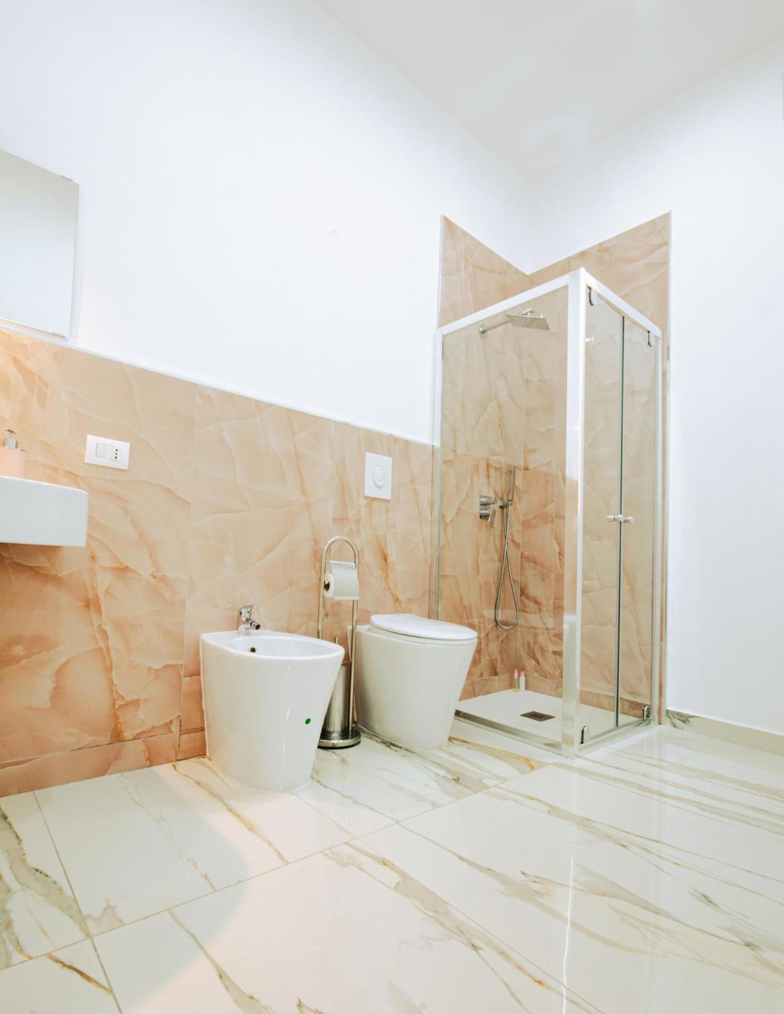 Light Hotel Наполи Екстериор снимка