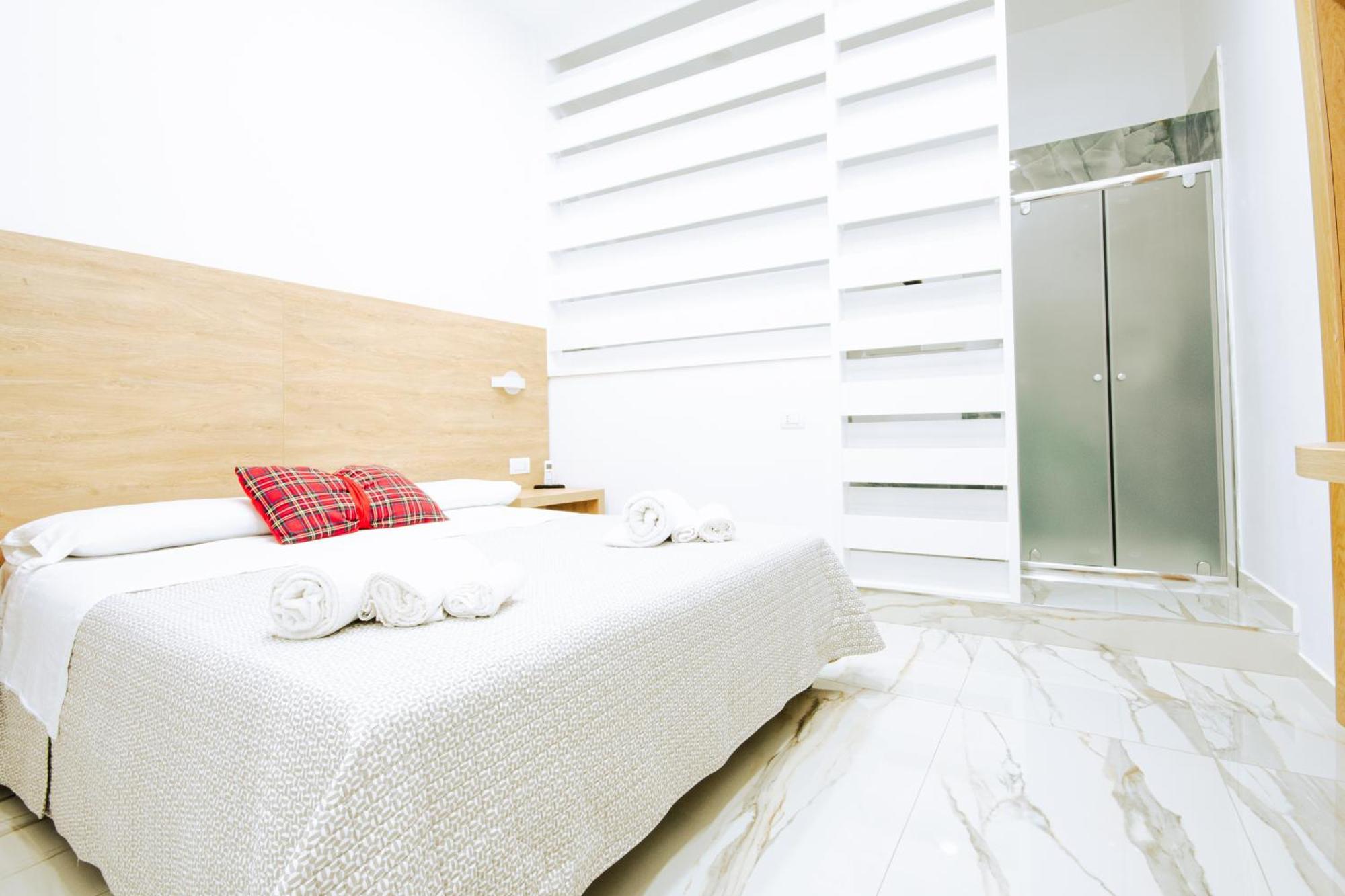 Light Hotel Наполи Екстериор снимка